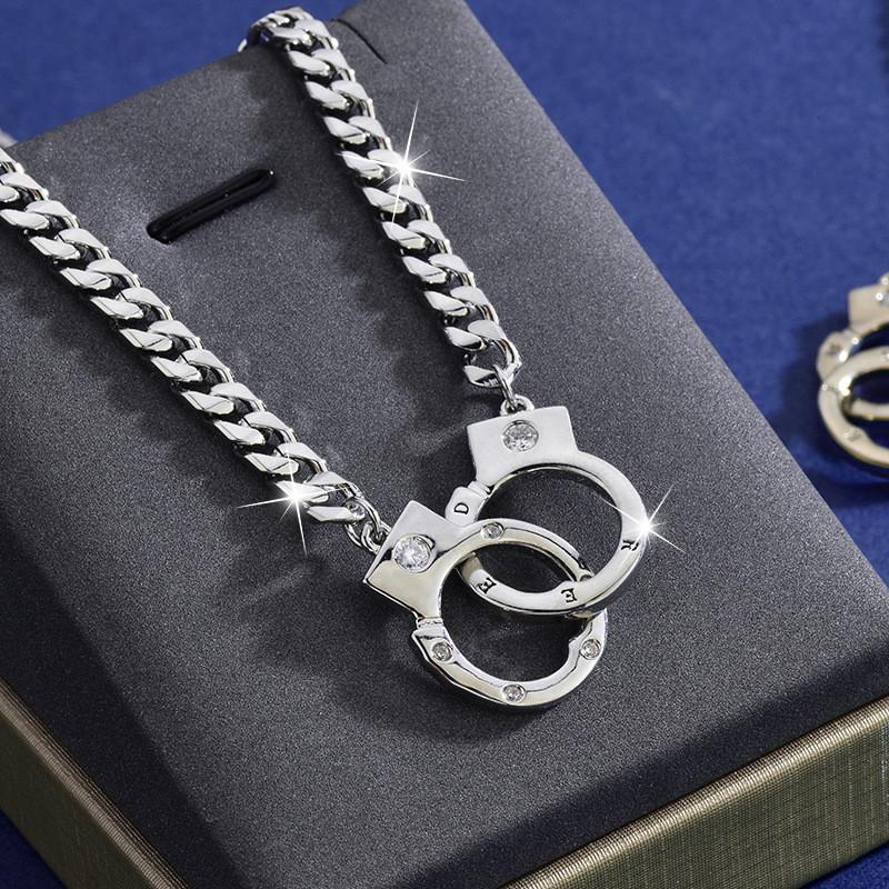 

Steel Fashionable Titanium Handcuff Necklace With Asymmetrical Shapes Perfect For Wear Autumn Silver