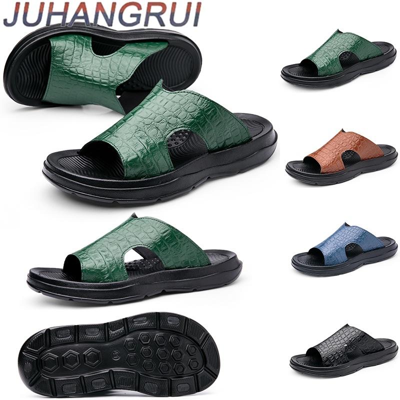 Summer New Style Men's Slippers Breathable Leisure Outdoor Soft Sole Slippers Shoes for Man Non-Slip Sandals Cool Beach Shoes