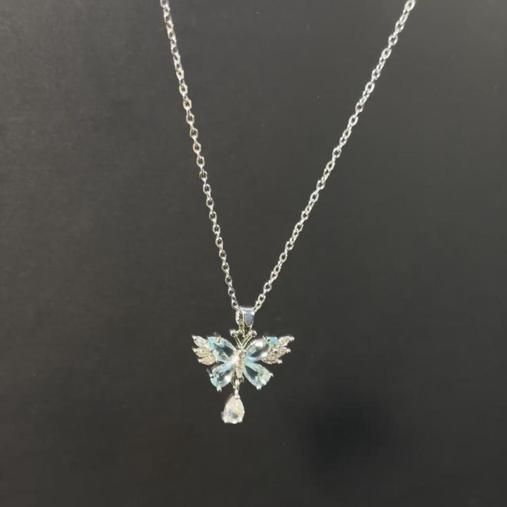 Vintage The Cerulean Dreamwing Ice Blue Butterfly Necklace Niche Versatile Clavicle Chain
