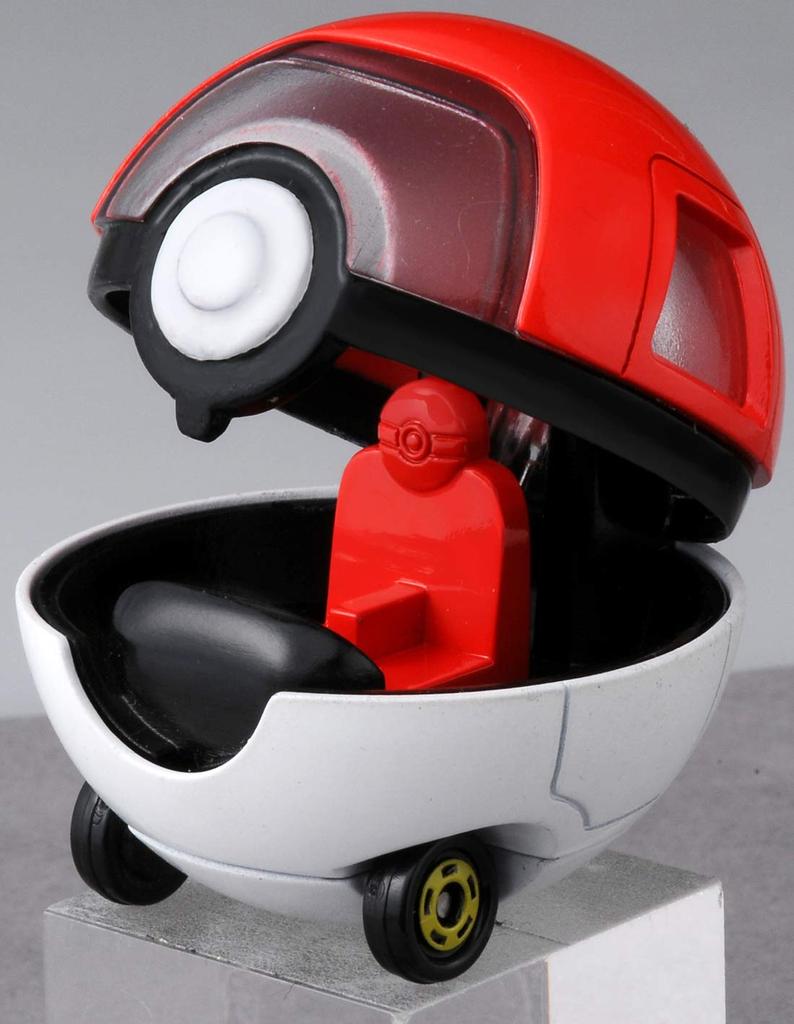 Tomica Dream Tomica R10 Pikachu Monster Ball Car Ride-On &