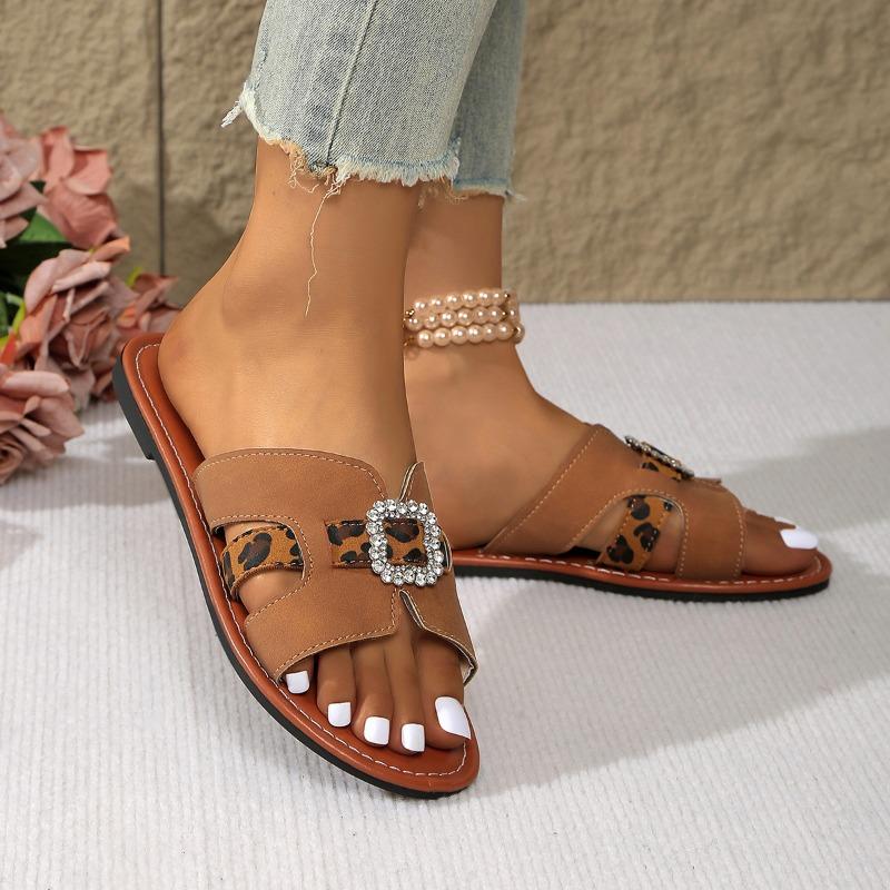 Women's Flat Slippers Women's New Summer Wear Square Button Rhinestone Flat Sandals