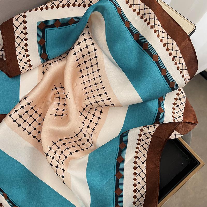 Seide Maulbeerseide 11cm kleines quadratisches Tuch neue Farbkombination geometrischer Linienaufdruck 111% Seide Seidentuch Taschendekoration