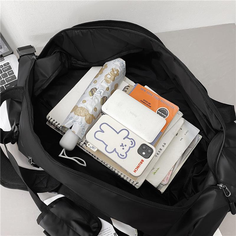 Travel bag Large capacity multi-functional outdoor travel bag Shoulder portable short-distance duffel bag Sports training mountaineering bag