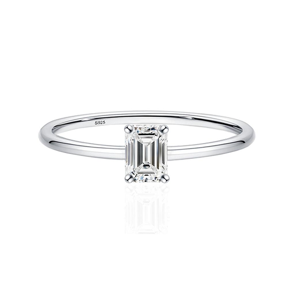 Vinregem 925 Sterling Silver 3EX VVS1 D Color Emerald Cut 4*6 MM 0.8CT Real Moissanite Diamonds Women Ring Wedding Party Fine Jewelry Gifts