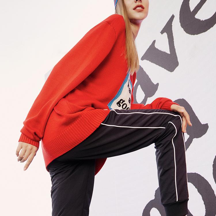 Fila Year Of The Tiger Limited Edition Logo Letter Jacquard Sports Crewneck Sweater Men Sweater Legendary-Red F11U219403F-RD