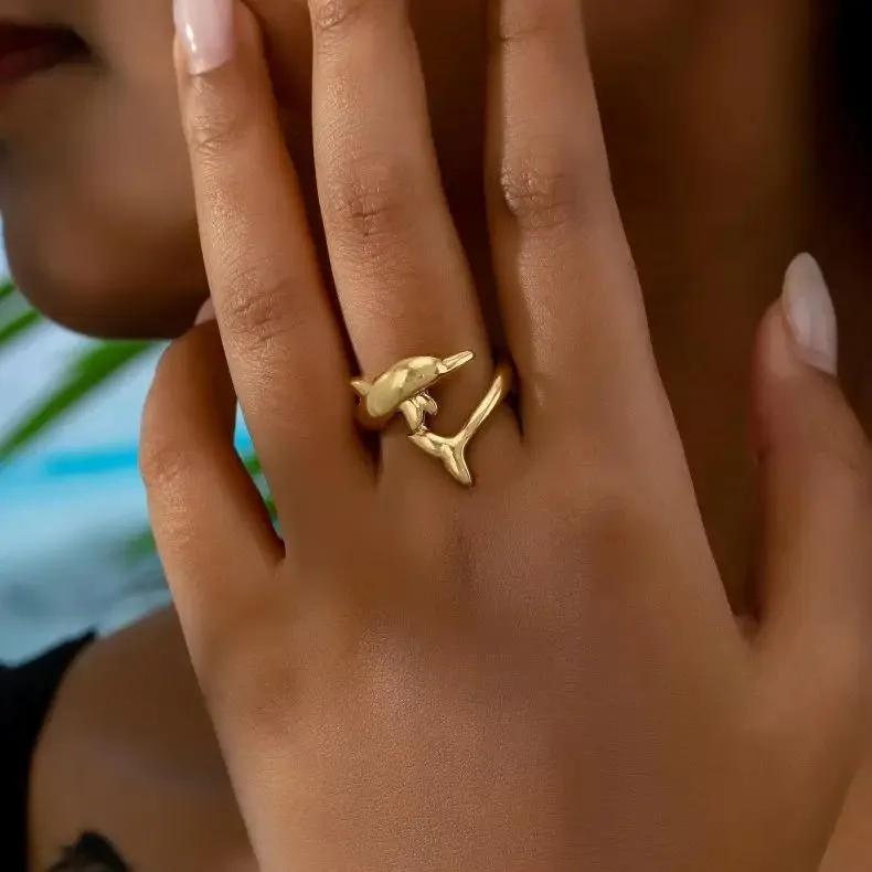 Exquisite Stainless Steel 18K Gold Plated Dolphin Design Ring Waterproof High Quality Ladies Jewelry for Daily Wear Vacation Etc
