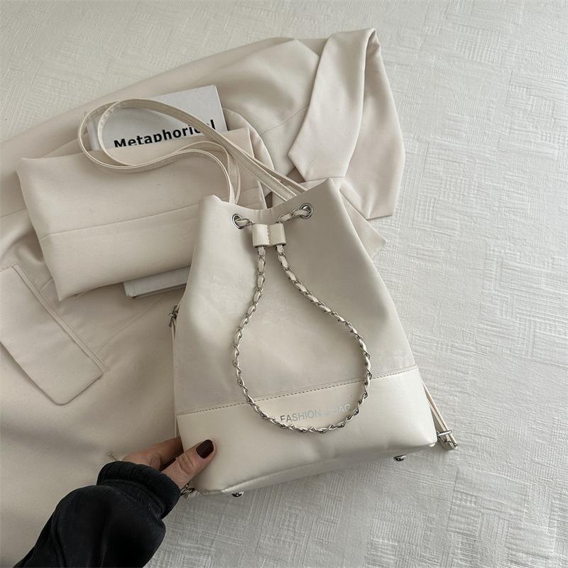 Stylish and simple versatile chain bucket bag 2025 spring and summer new commuter shoulder messenger bag women's wholesale