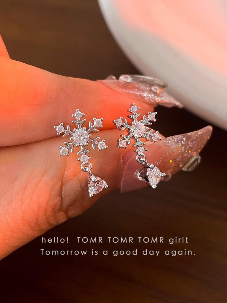 Christmas Lady Earrings Fashion Casual Delicate Elegant Alloy Earrings Gift