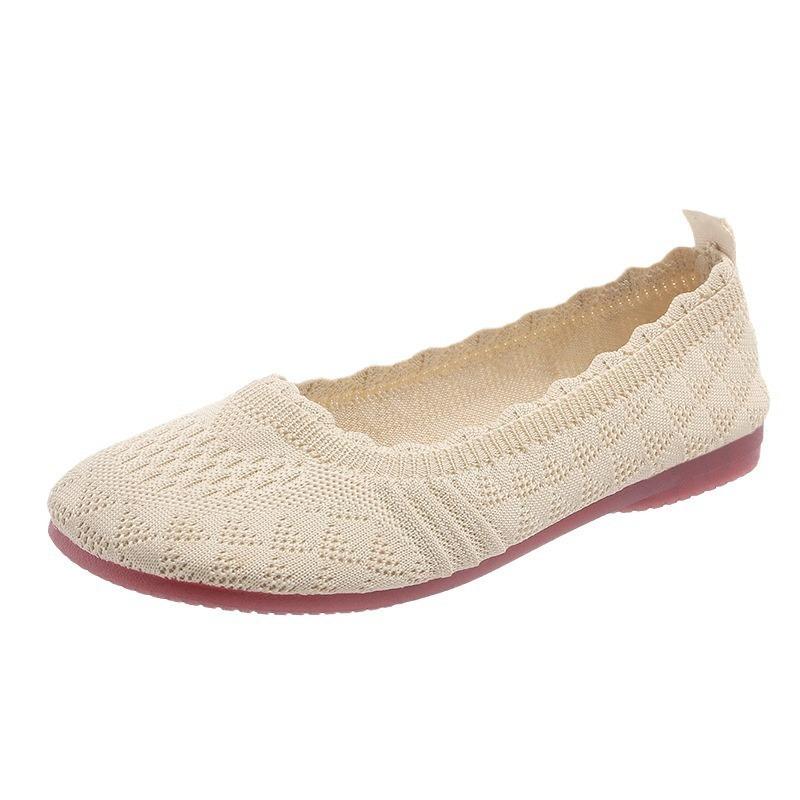 Soft-soled Single Shoes Women's Spring and Summer New Fly-woven Breathable Flat-soled Women's Work Shoes Black Comfortable Mother Shoes