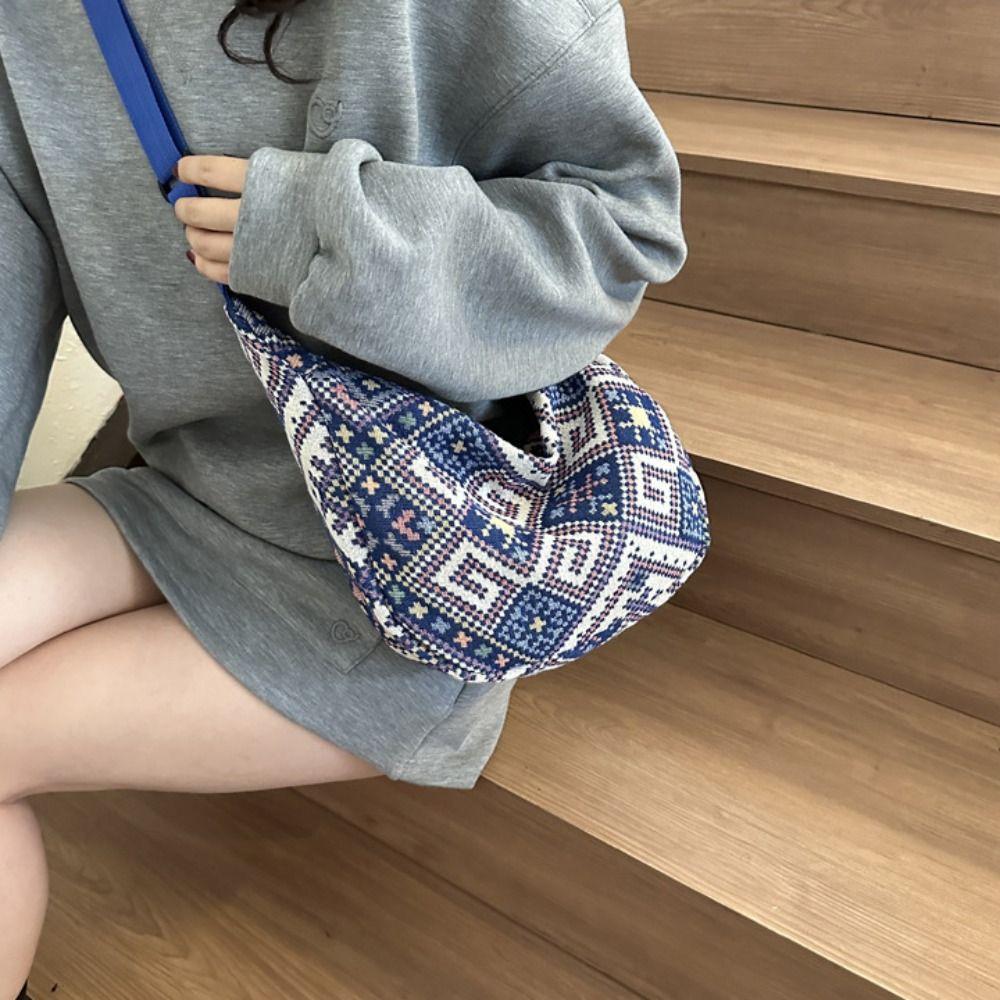Large Capacity Ethnic Style Shoulder Bag Underarm Bag Embroidery Message Bag Travel