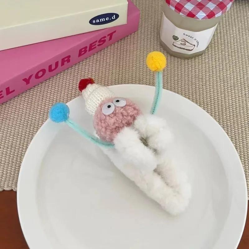 1 PCS Women's Hair Claws Cartoon 3D Dolls Kawaii Cute Sweet Plush Hair Clips Funny Fashionable Verstaile Hair Accessories Girl