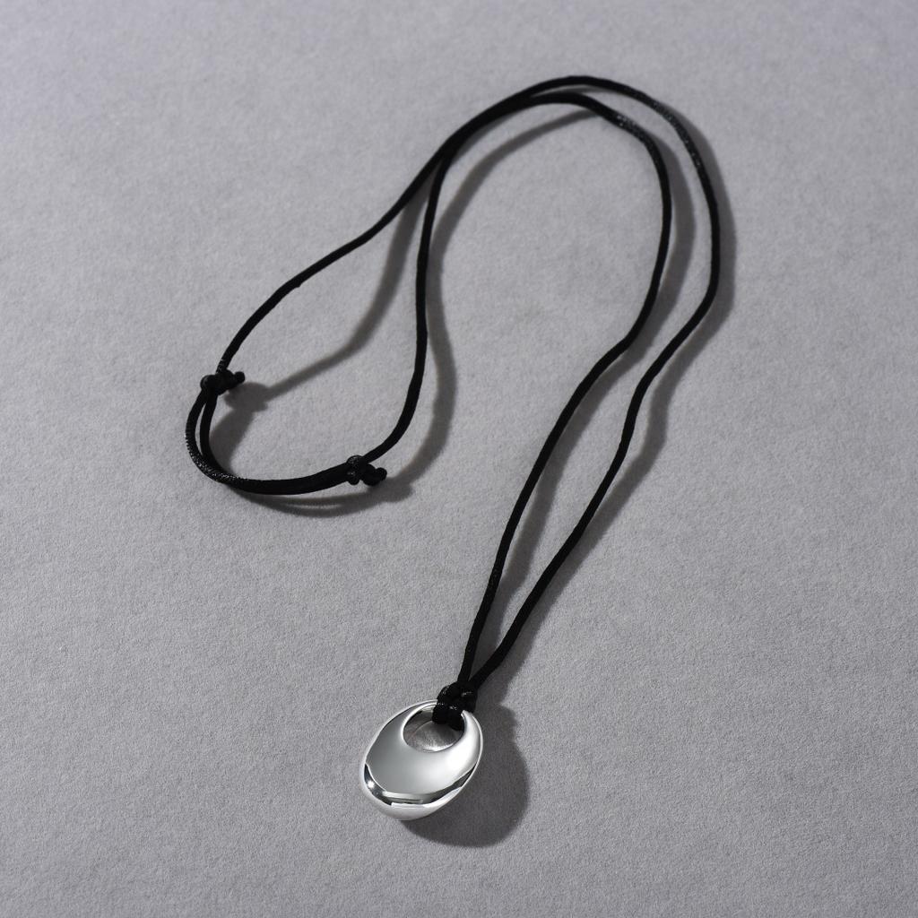 Wind Niche Design Black Rope Three-Dimensional Water Drop Shape Sweater Chain Pull Fashion Commuter Silver Metal Necklace