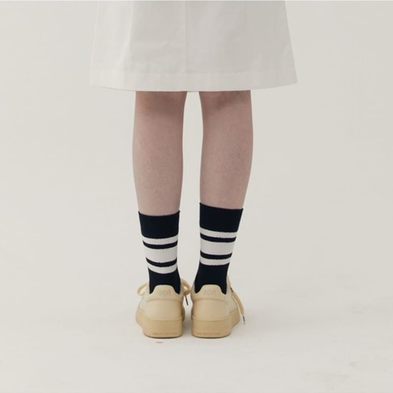 SPNK Mid-length Striped Socks_Black