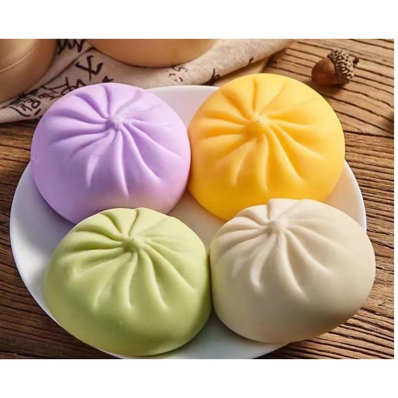 Colorful Steamed Bun Shaped Squeaky Dog Chew Toy / Squeaky Bun Shaped Pet Toy Random color 4pcs