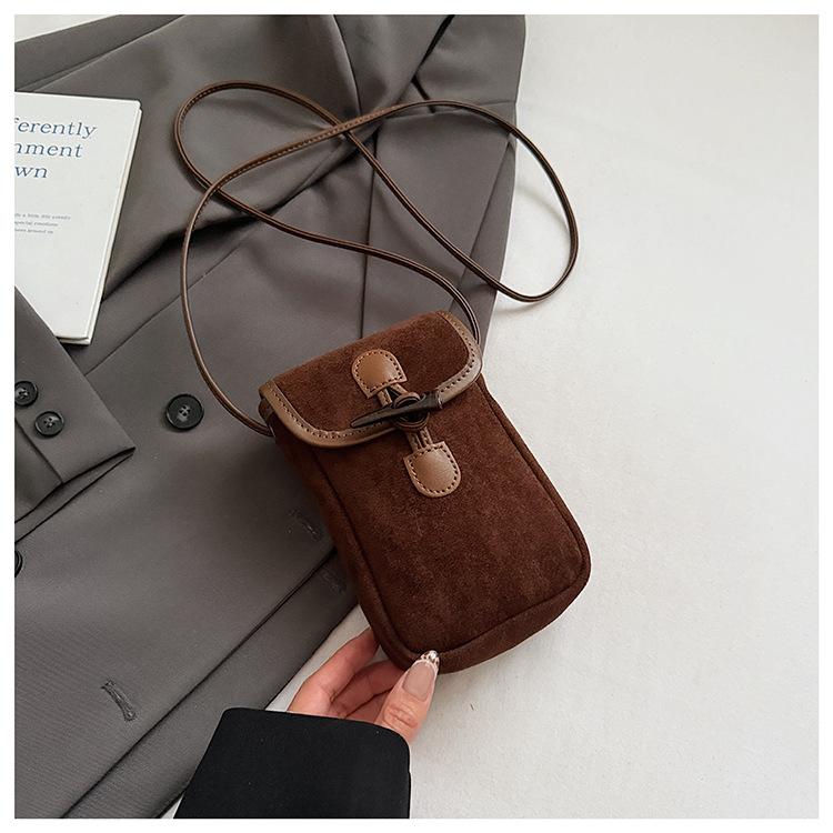 Corner Buckle Mobile Phone Bag 2025 New Fashion Popular Small Square Bag Mini Retro Plush Contrasting Color Shoulder Messenger Bag