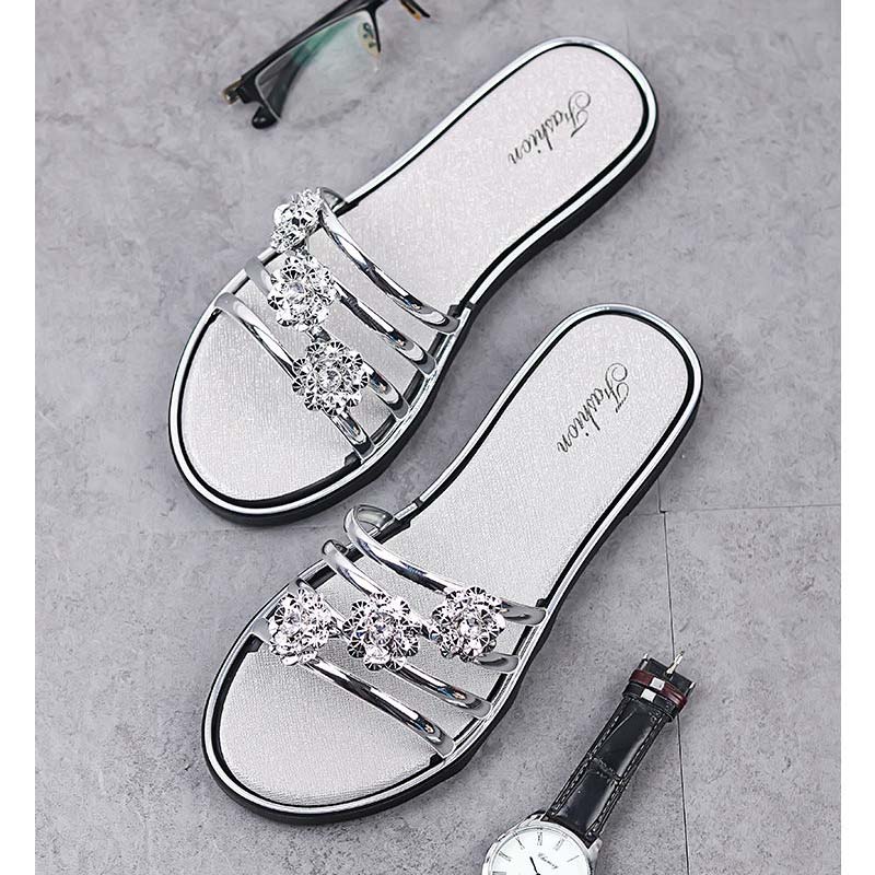 Women Peep Toe Sandals High Quality Rhinestones Slippers Anti Skid Flip Flops Crystal Women Shoes Summer Beach Footwear Lightweight Flat Sandals