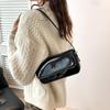 Women Exquisite Crossbody Bag Large Capacity PU Leather Vintage Sling Bag Adjustable Strap Fashion Shoulder Bag Retro Armpit Bag CLE