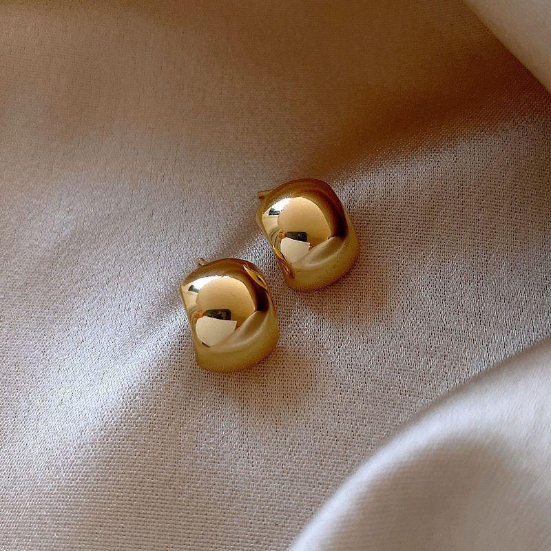 Silver needle same gold earrings women's light luxury high-end temperament pearl stud earrings retro new earrings