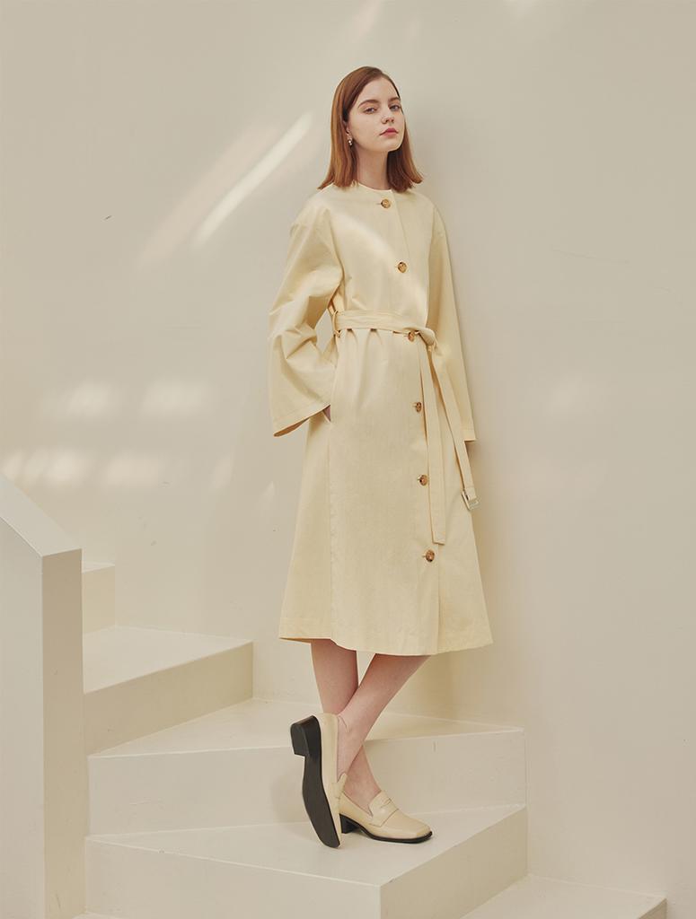 A Leaf London 2 Way Non Collar Outer Dress_Cream