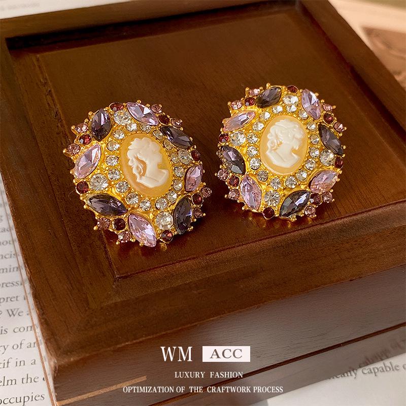 

Винтажные серьги высокого класса в стиле ретро, легкая роскошь