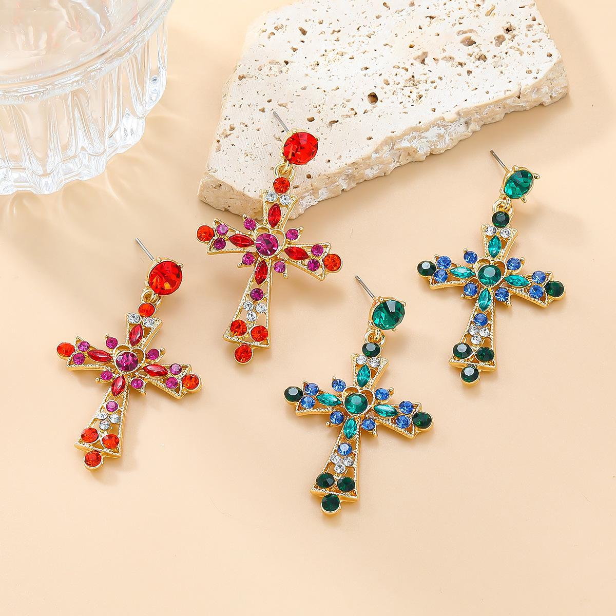 

Fashion Diamond Cross Earrings for Women - Retro European and American Style червоний