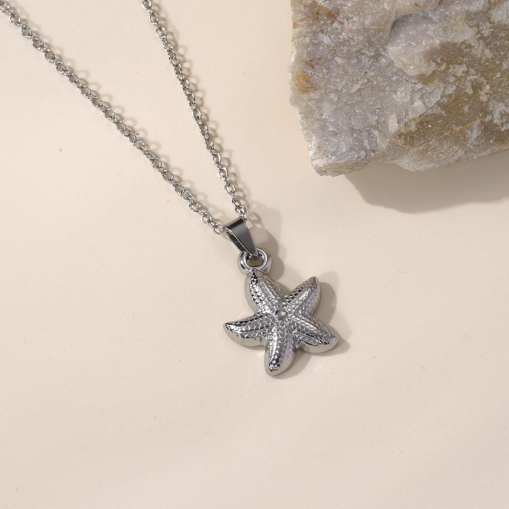 Embossed Starfish Stainless Steel Necklace – Adjustable Seaside Vacation Jewelry