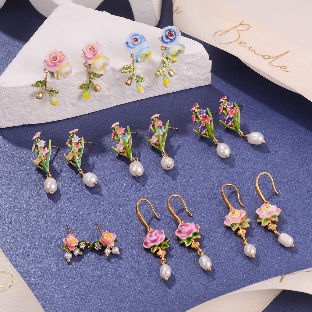 Fresh new Chinese flower stud oil painting style high-end enamel pearl earrings vintage national style tassel earrings women