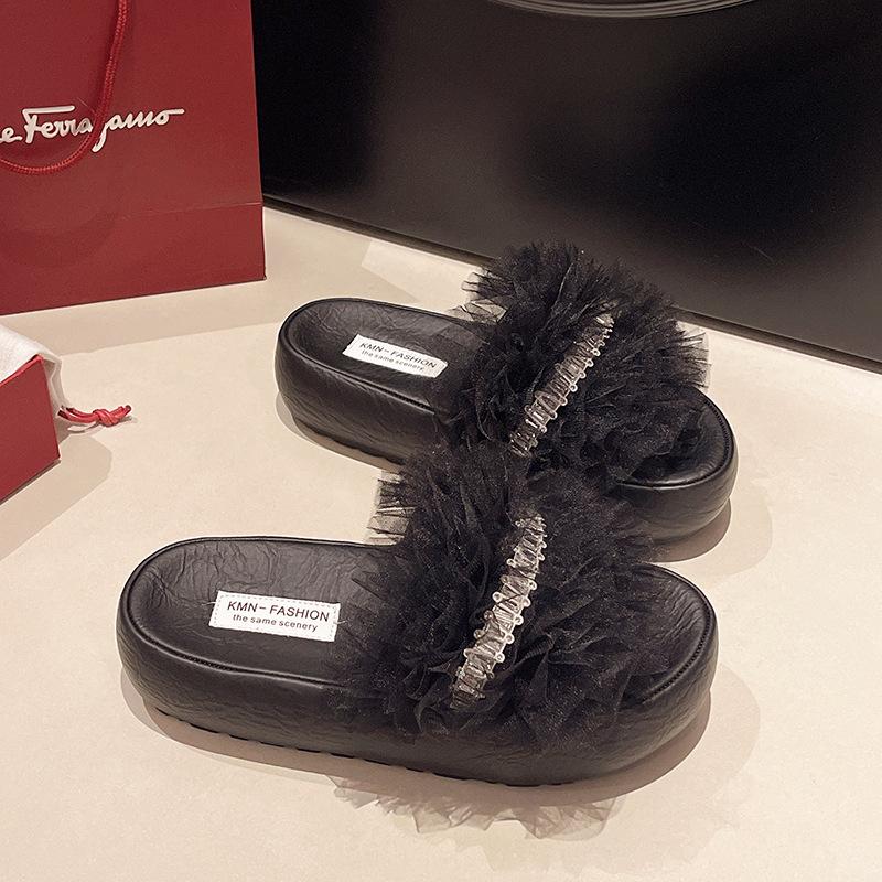 Mesh casual rhinestone sandals women's outer wear 2025 summer new small soft bottom comfortable and lightweight one-word slippers