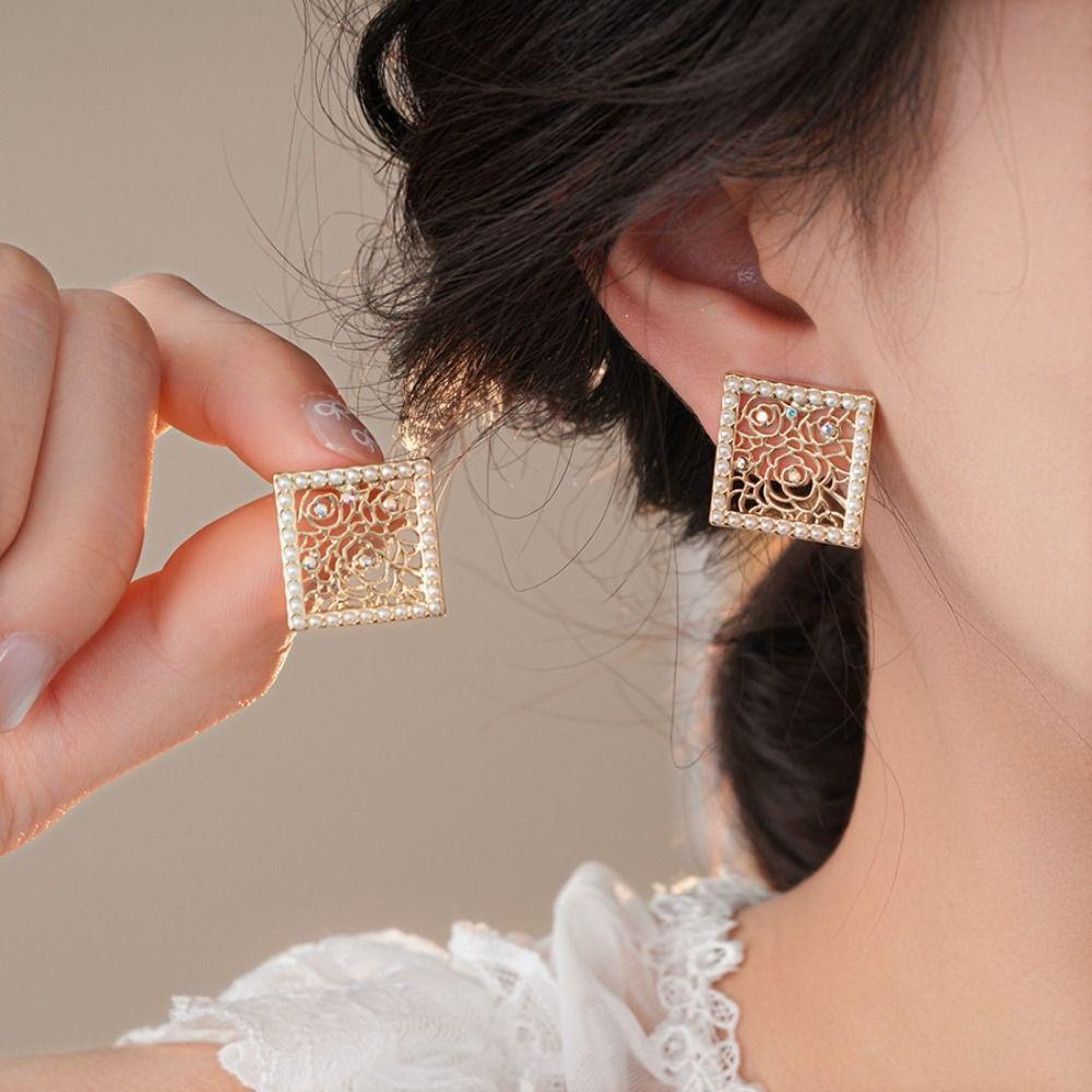 

Square Caved Window Pearl Earrings Elegant Vintage Drop Earrings Women золотий