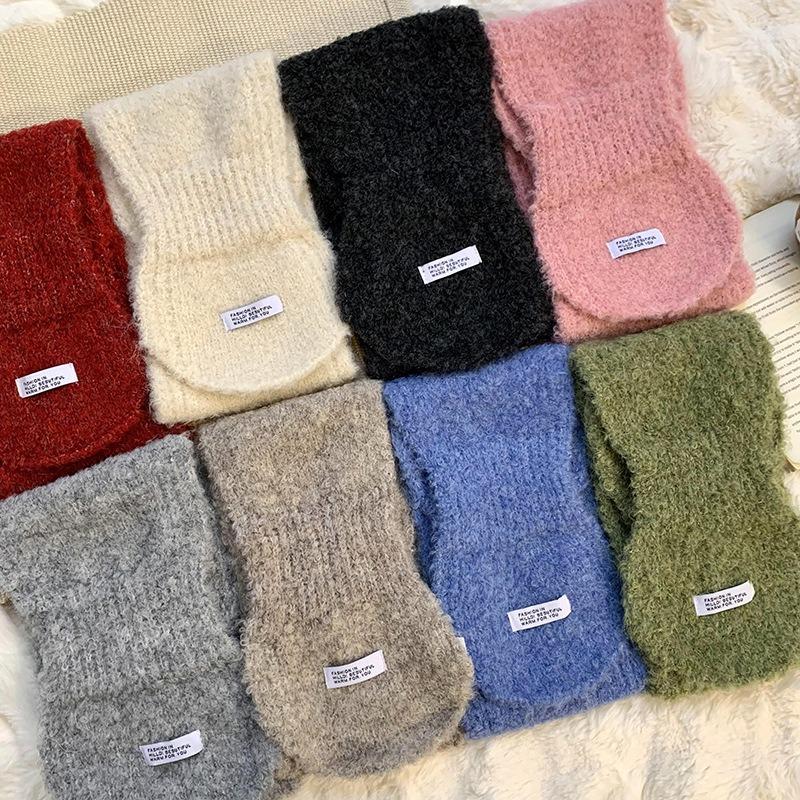 Autumn and winter scarf women's new versatile small ears solid color small scarf knitted wool cross scarf
