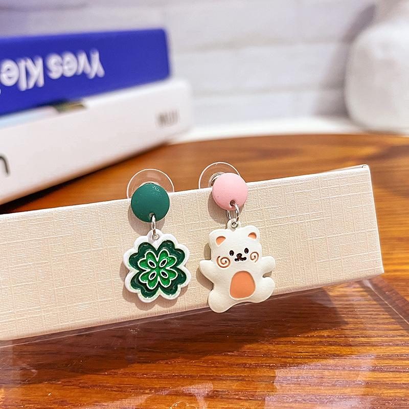 Japanese Cute Dripping Oil Flower Bear Color Matching Earrings Simple Niche Design Earrings Women