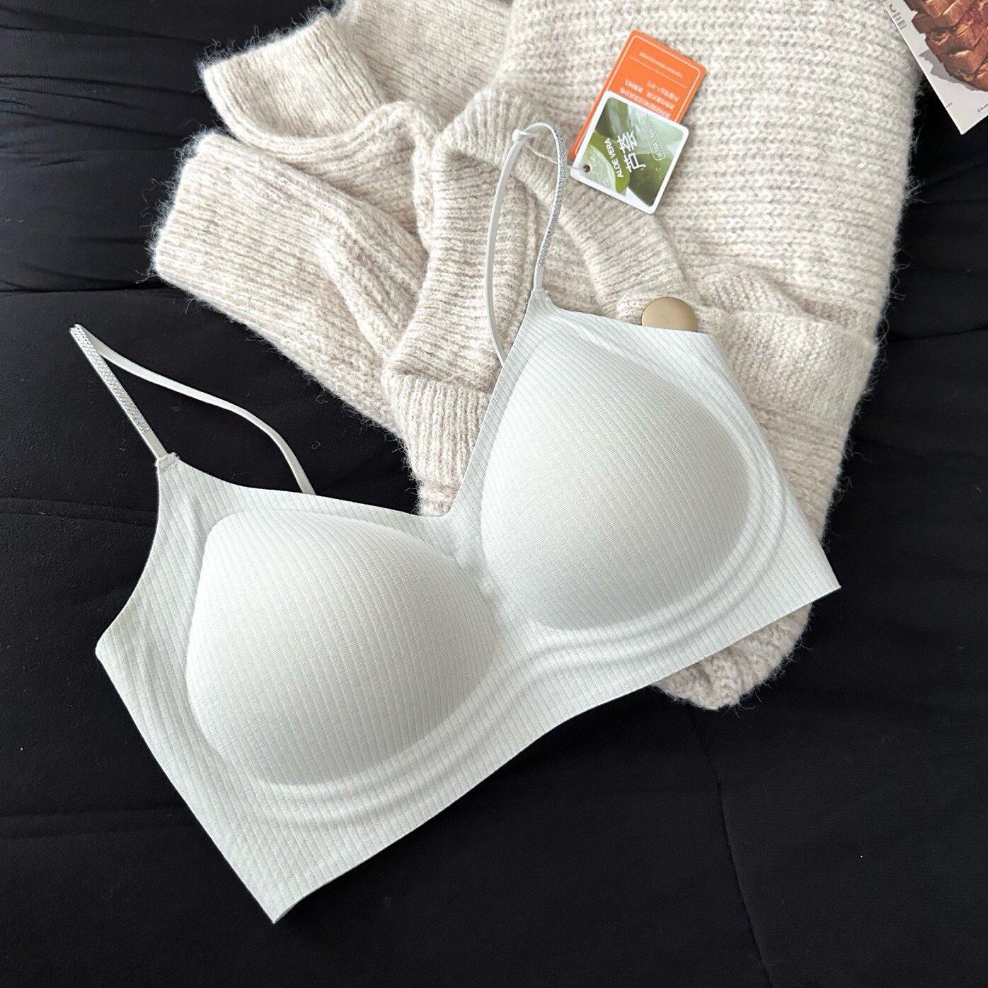 

Thin fine flash shoulder strap liquid jelly underwear beauty back artifact gathering pull seamless bra fixing cup XL вершковий