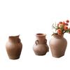 Handgefertigte rote Terrakotta-Vase im Wabi-Sabi-Stil mit doppelten Henkeln - Retro-Grobkeramik für Trockenblumen