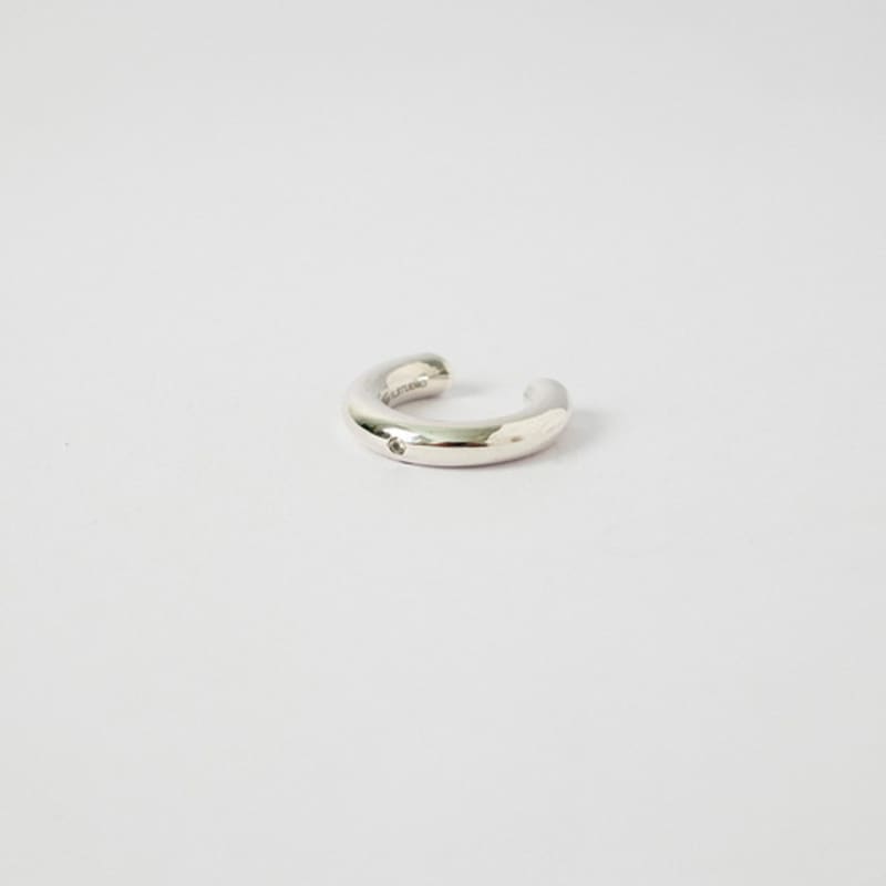 1LSTUDIO WHITE SAPPHIRE RING THICK