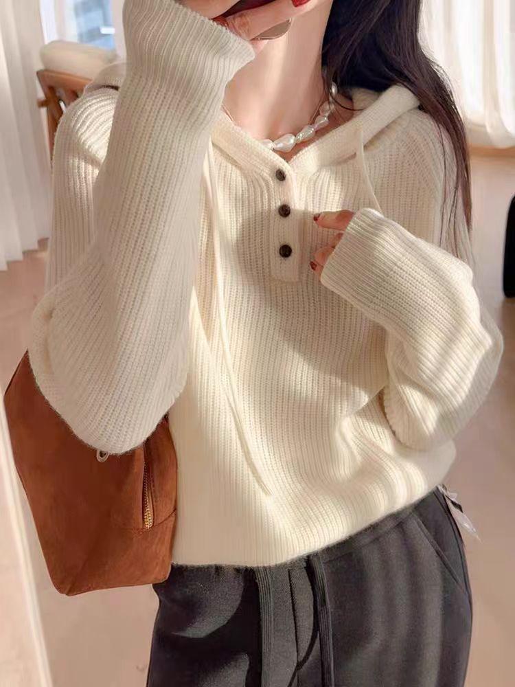 2025 Autumn/Winter Women's Korean Style Three-Button Loose Knit Hoodie Sweater