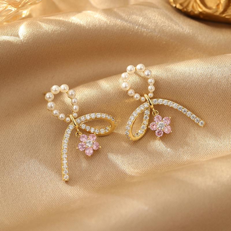 

Women s Irregular Pearl Stud Earrings - Chic & Trendy Cold Style Fashion 14k Thick Electroplated