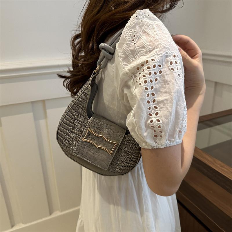 Trendy 2024 New Stylish Shoulder Bag Chic Solid Color Vintage Aesthetic Fashion
