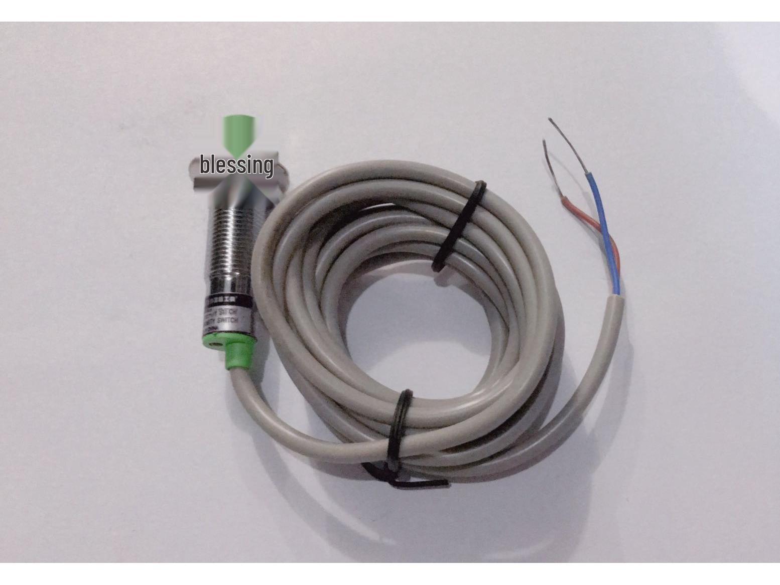 Metal Inductive Proximity Switch E2E-X5ME1 AC/DC 3-Wire NO/NC