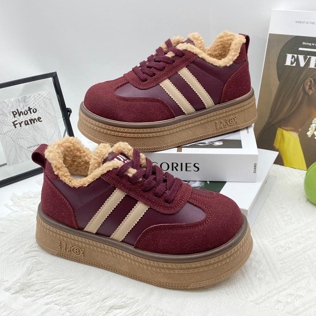 Thick-soled velvet German training shoes women's 2025 winter new high retro lace-up sports and leisure board shoes bread cotton shoes