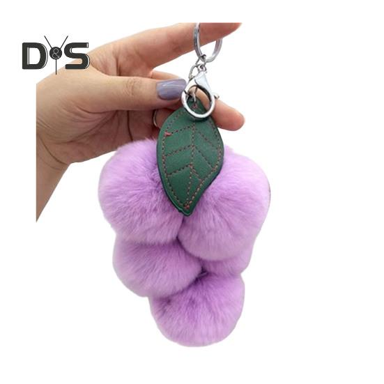 

Плюшевий виноградний брелок. Нечітка штучна хутрова сумка для автомобіля. Висяча підвіска з металевою пряжкою. Рюкзак. Ключі від машини. Гаманець. Підвіска для телефону. світло-фіолетового кольору