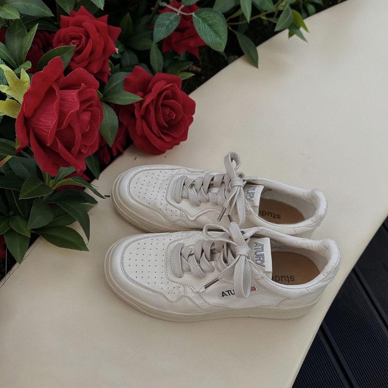 Grape mother same leather old retro casual shoes thick-soled breathable little white shoes small size large size women's shoes 41-43