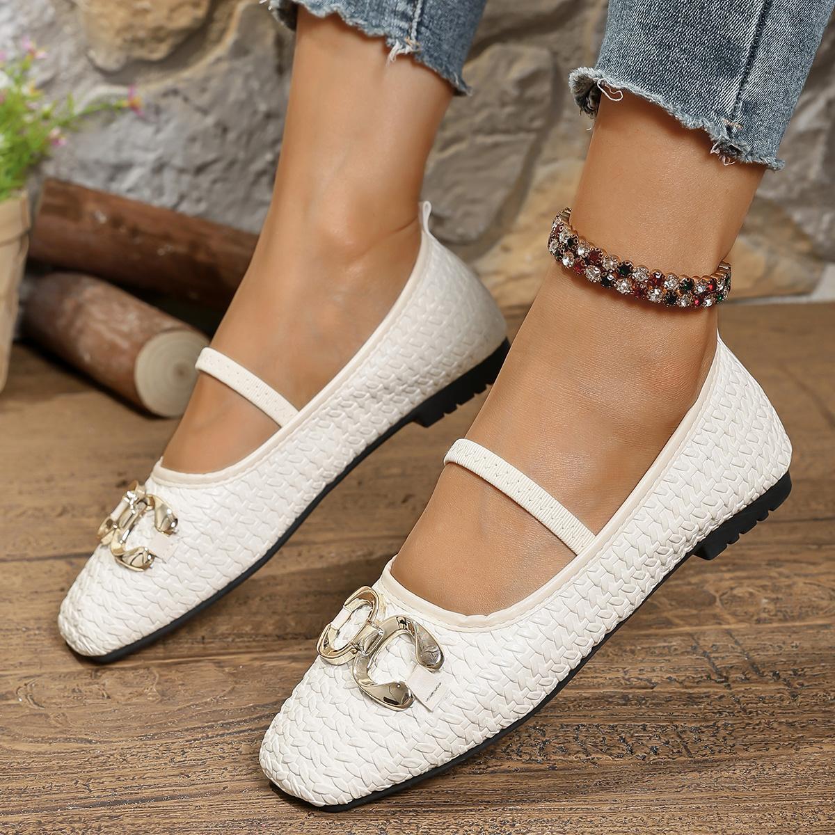 

Fashion 2025 New Women Flats Round Toe Outdoor Loafers Shallow Belt Buckle Mary Janes Shoes Women Casual Retro Gladiator Shoes Women 36 бежевый
