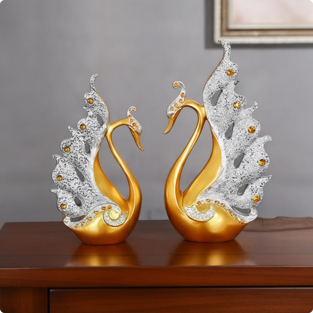 Peacock Figurines Ornate Peacock Figurine Resin Figurines European-Style Table Decoration Sophisticated for Homeowners