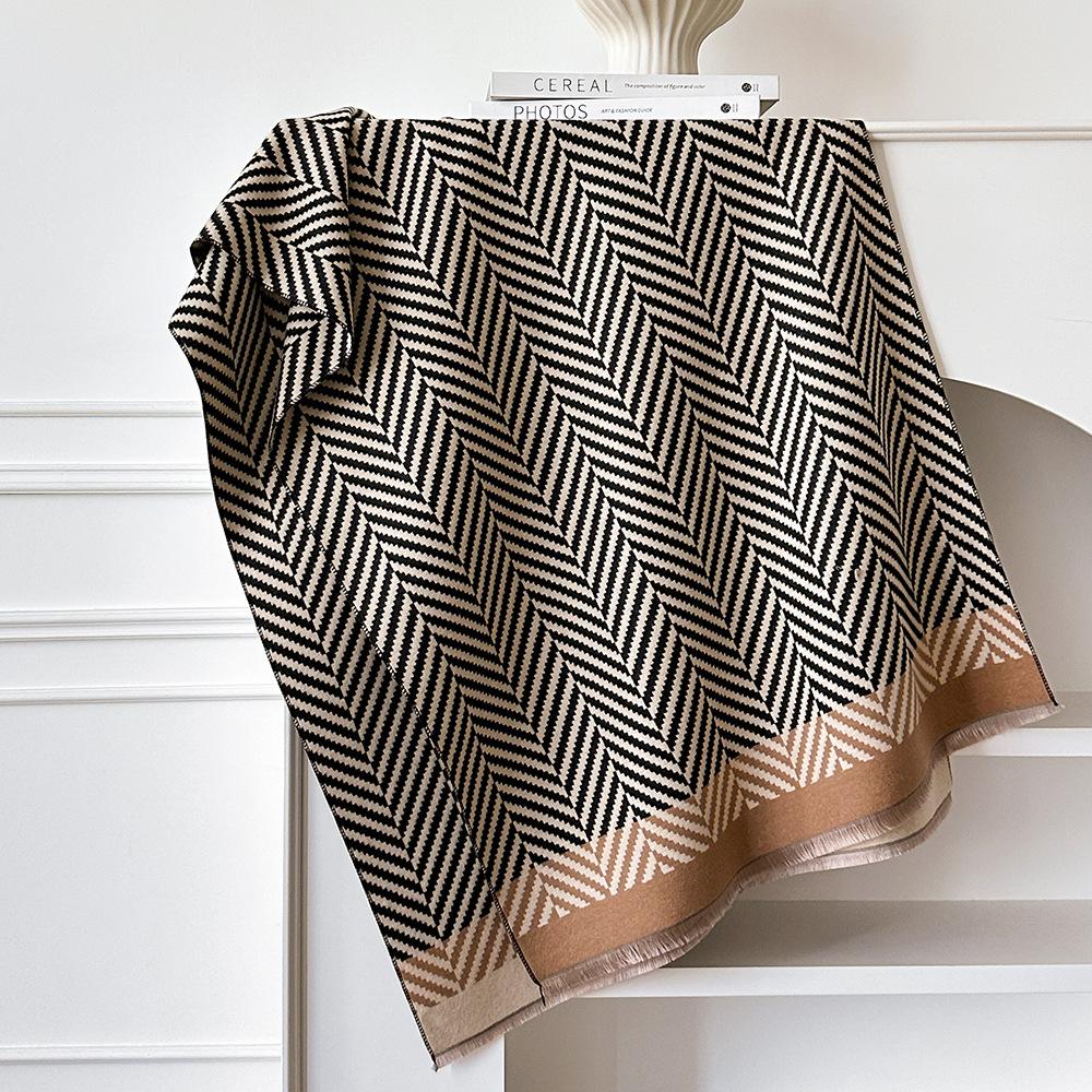 Autumn and winter new Korean version of imitation cashmere scarf female student high-end outer shawl thickened warm scarf shawl 185*65cm