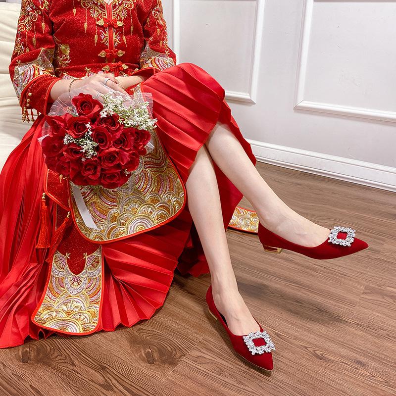 

Wedding shoes thick heel pointed rhinestone bow suede high heels popular spring new Korean version Chinese wedding women s shoes 34