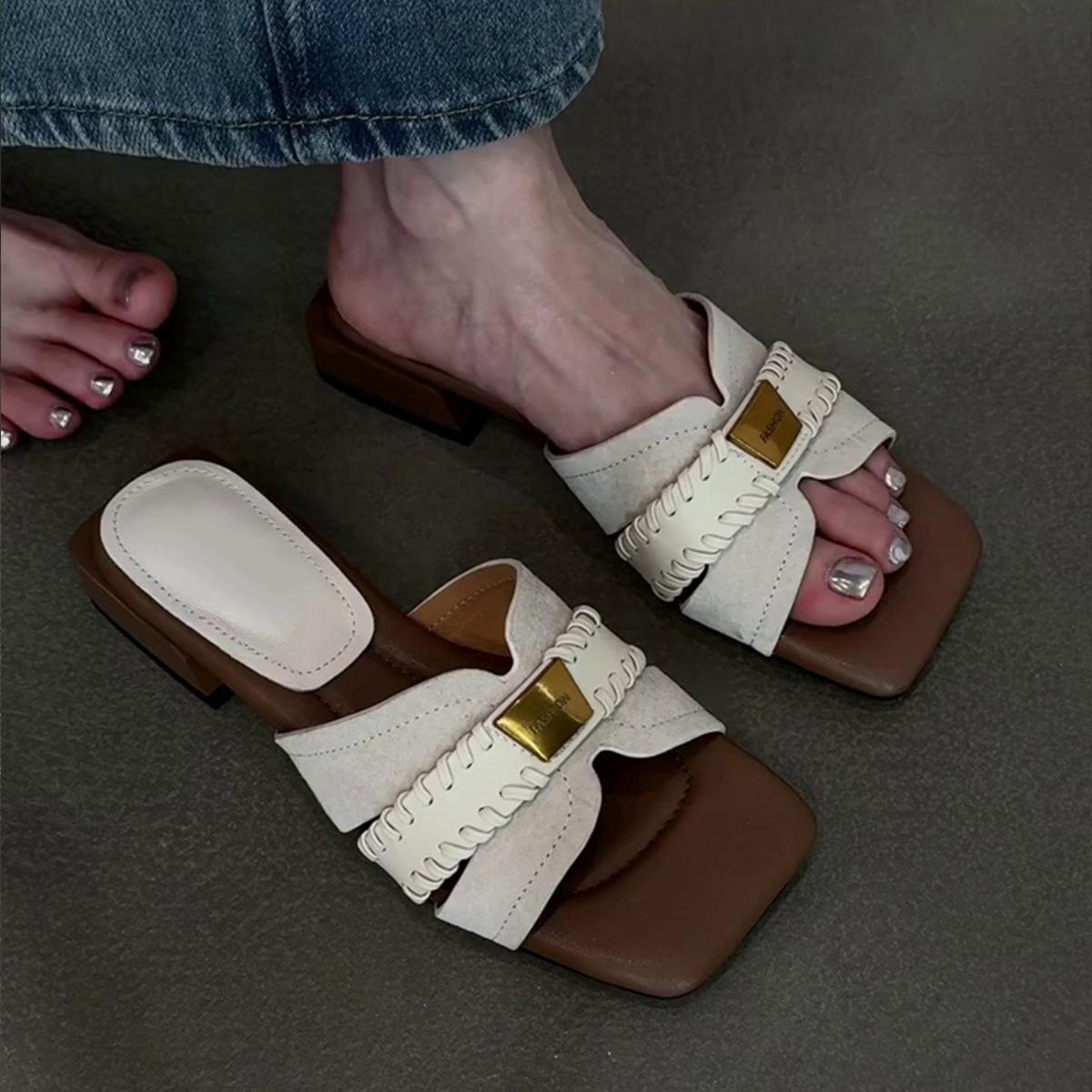 

Версия из овчины~ Французский дизайн, овчина, квадратный носок, крутые шлепанцы, женские летние, толстый каблук, средний каблук, сандалии на одном ремешке 35