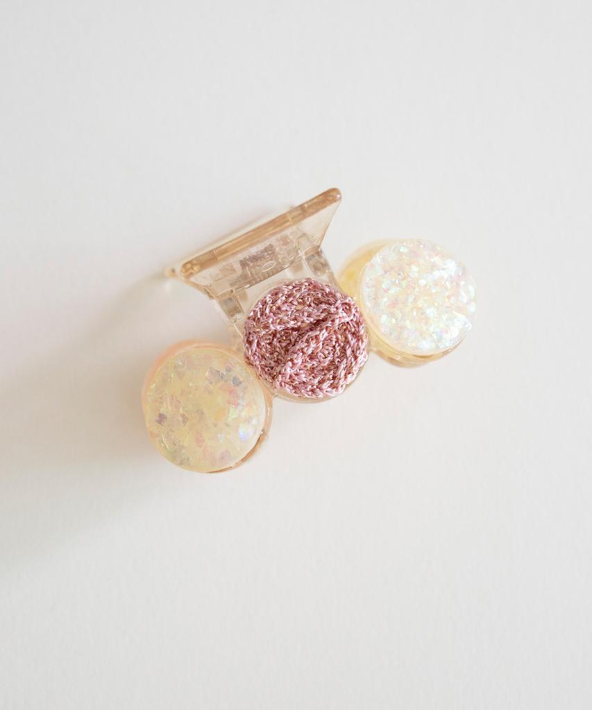 Merrymotive Glitter With Knitted Hair Claw (Beige)