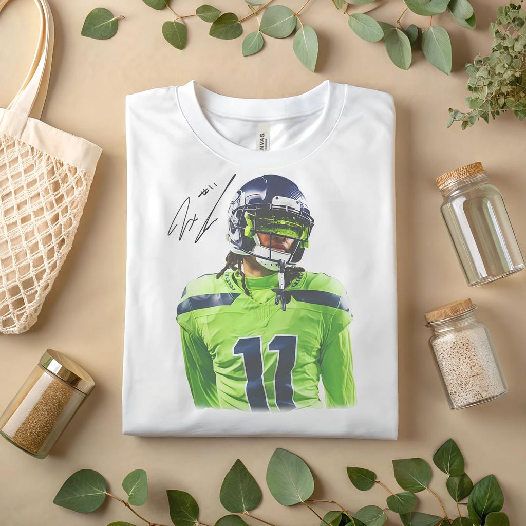 American Football Player Sports Graphic Tee with Helmet & Jersey Print A220