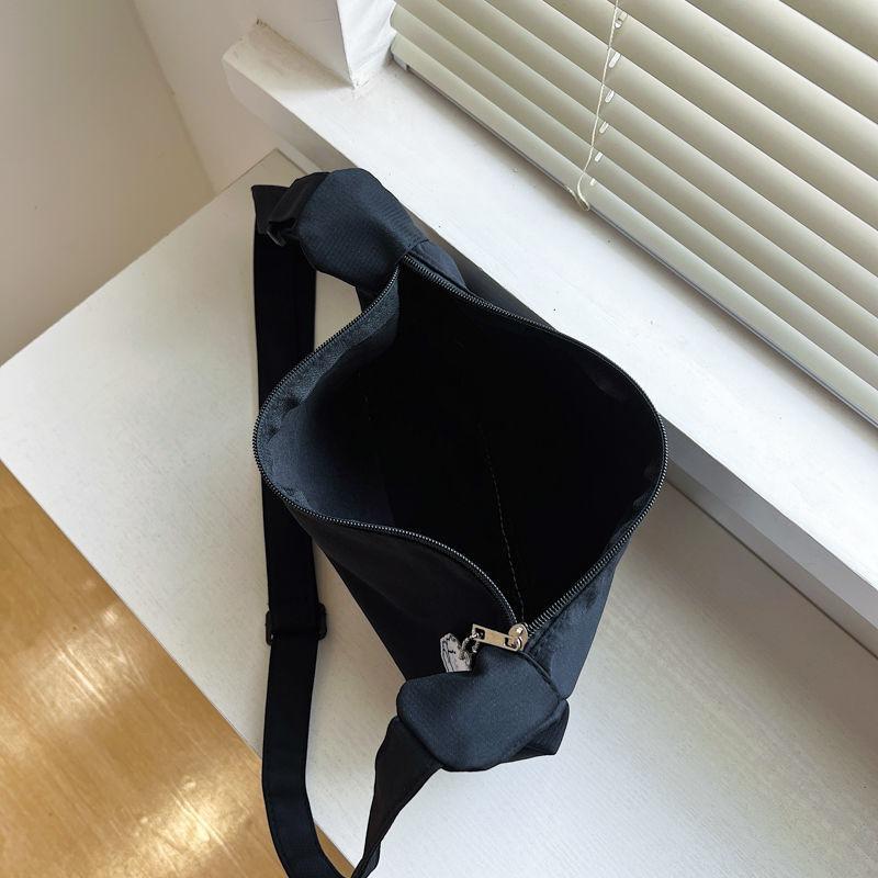 Kleine verse meisjes schoudertas effen kleur grote capaciteit schoudertas eenvoudige mode casual messenger bag dumpling tas