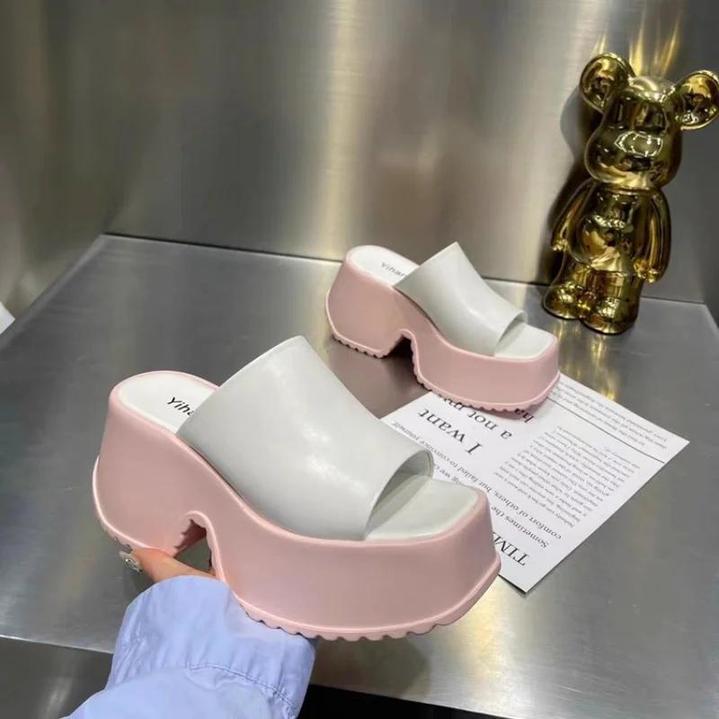 Fashion 2024 Thick Bottom Waterproof Platform Women's Slippers Fashion and Elegant Open Toed Slippers for Women